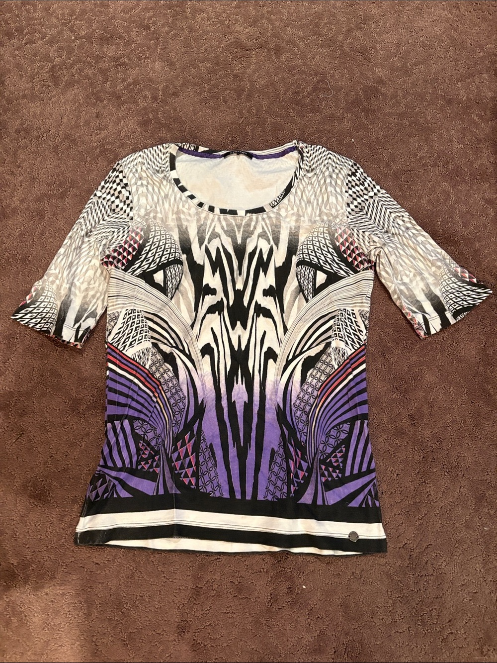 Abstract Scoop Neck Short Sleeve Top in Purple, Black & White
